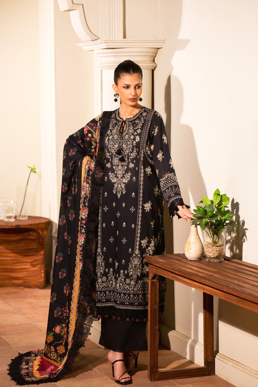 03 Pcs - MAUSUMMERY UNSTITCHED LAWN DIGITAL SUIT (Freesia)